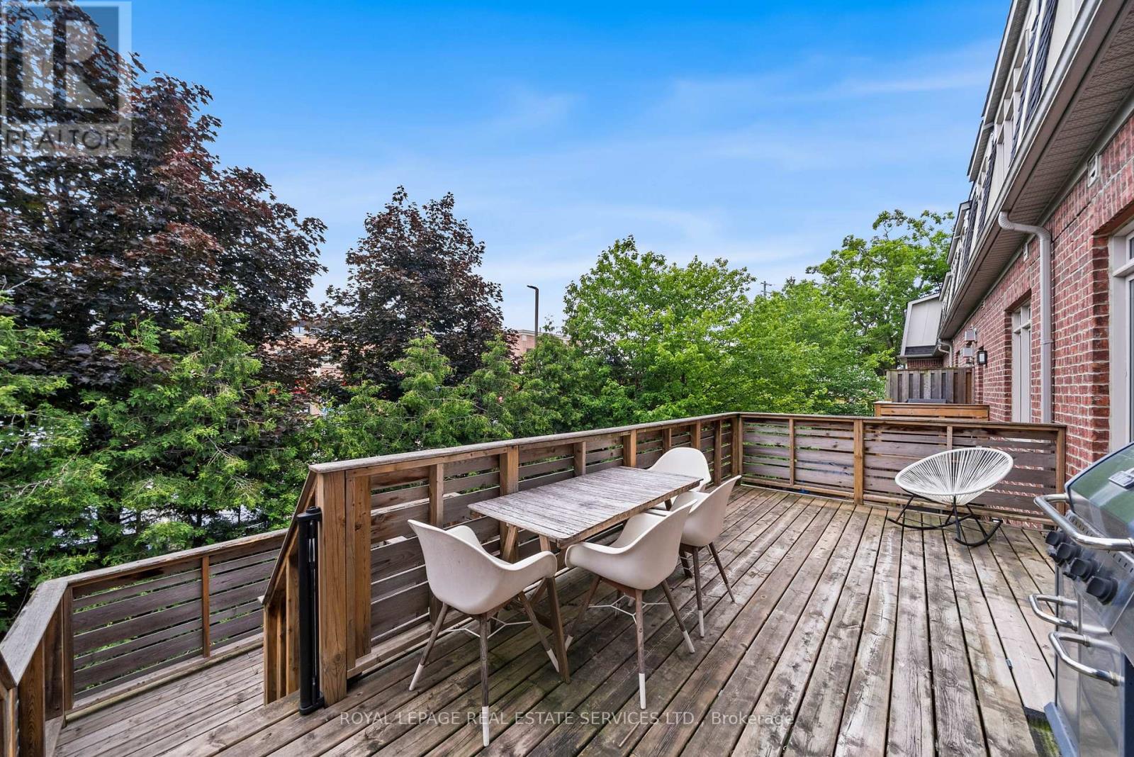 2083 GRANGE DRIVE - 41