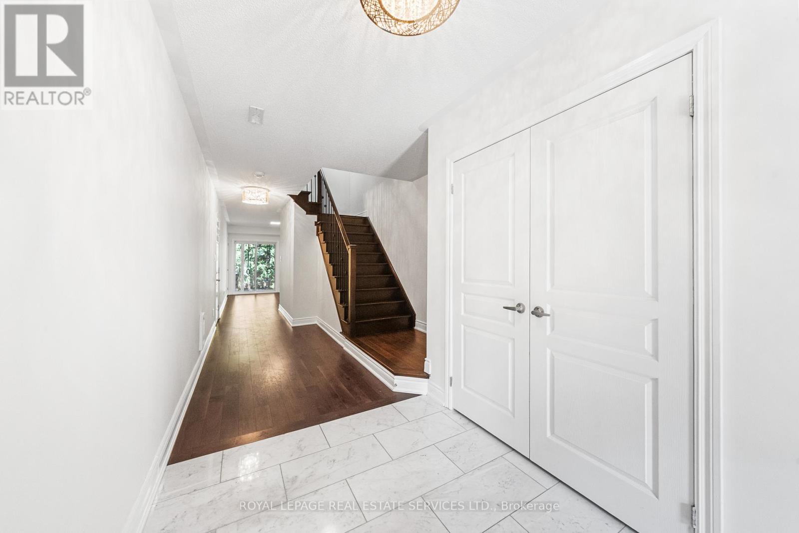 2083 GRANGE DRIVE - 43