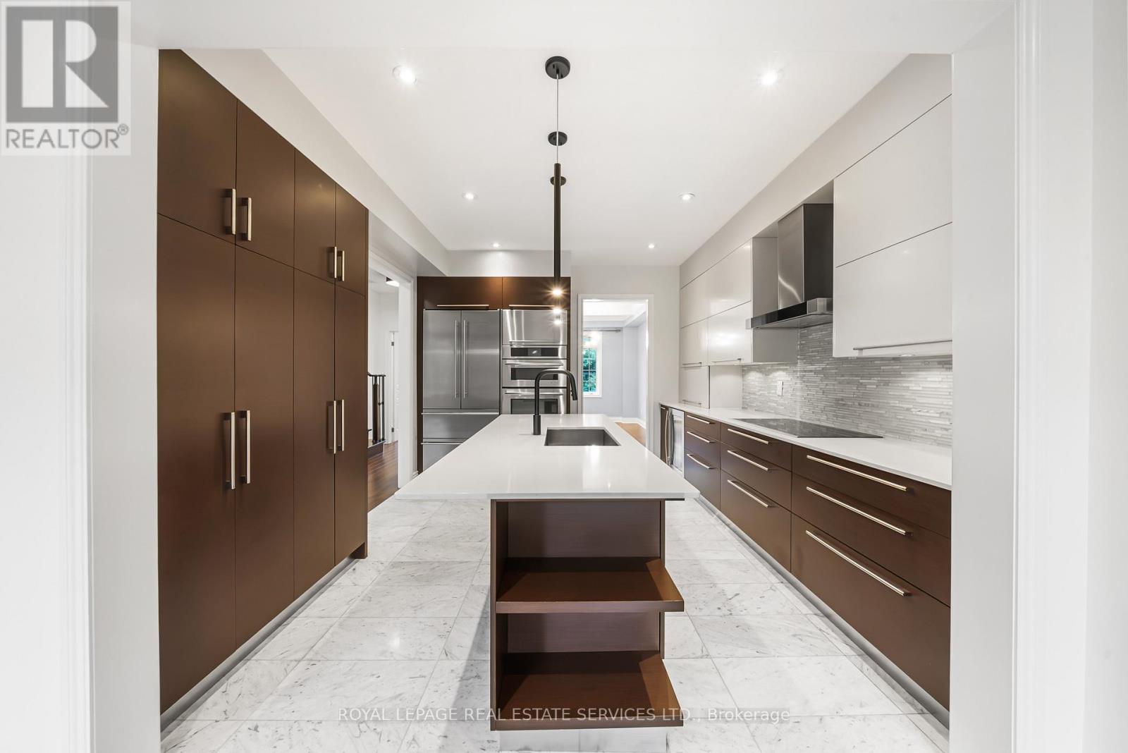 2083 GRANGE DRIVE - 6