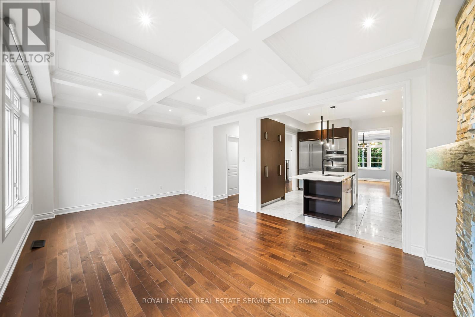 2083 GRANGE DRIVE - 7
