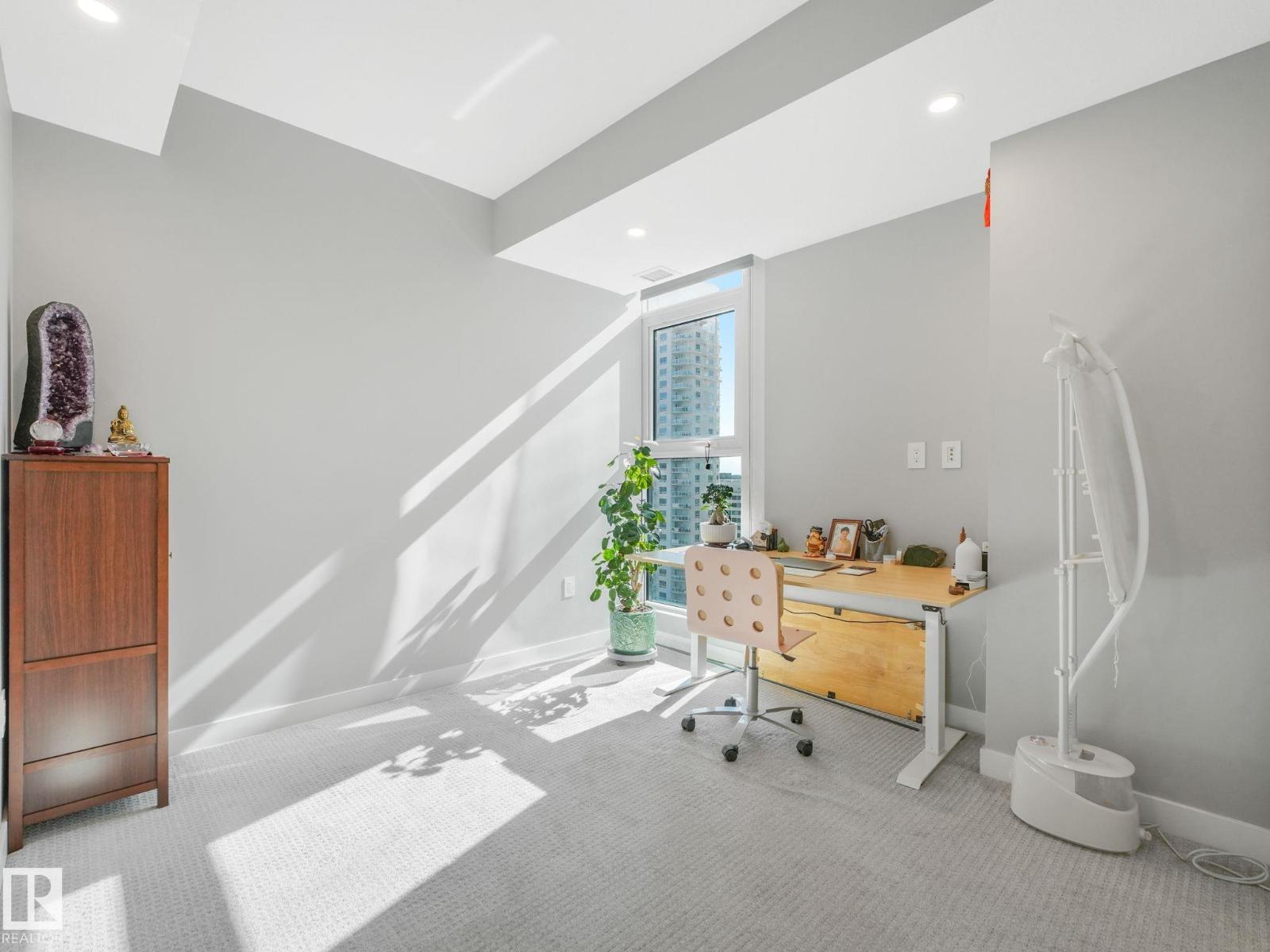 #1501 10180 103 ST NW - 22