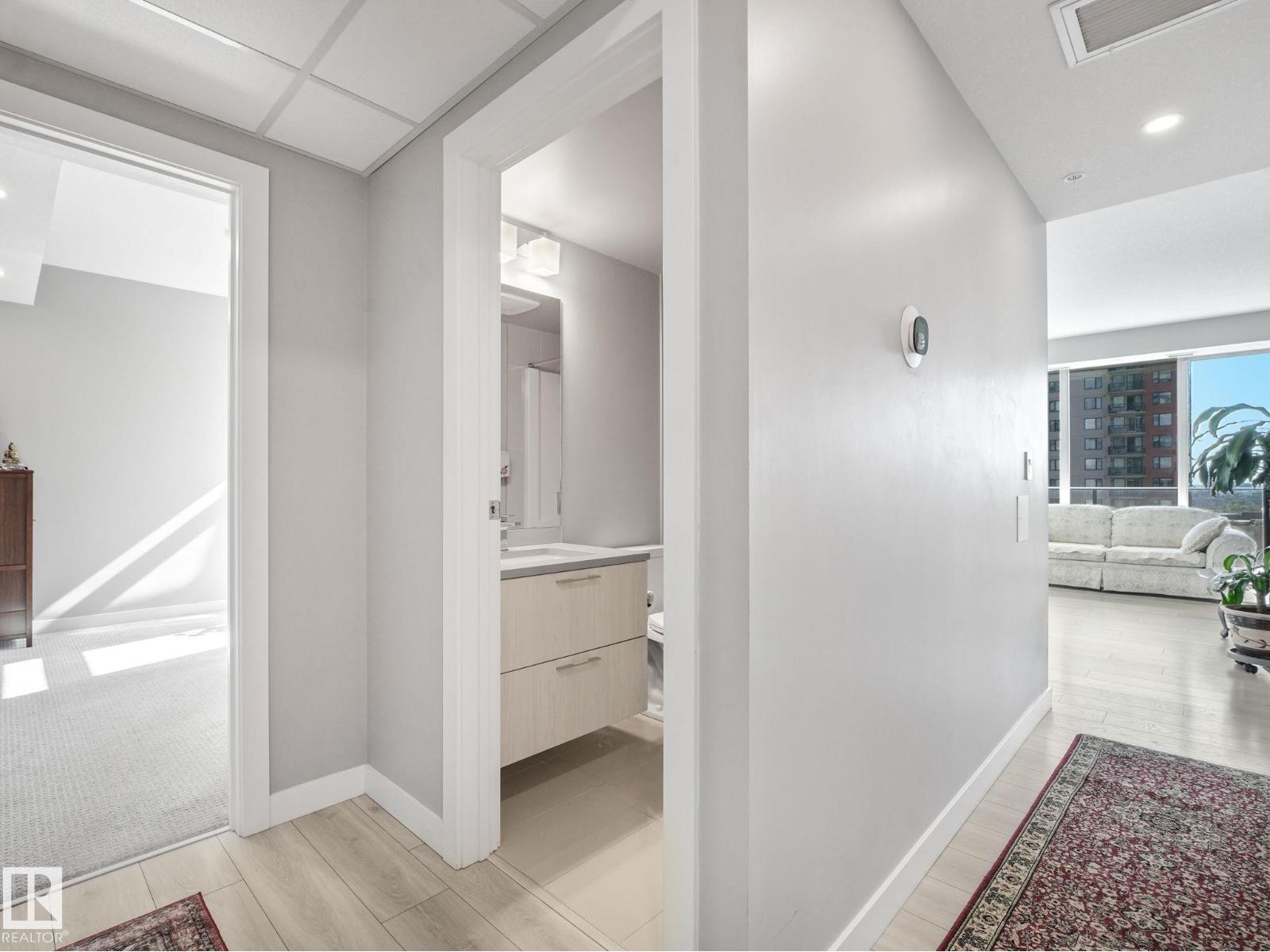 #1501 10180 103 ST NW - 9