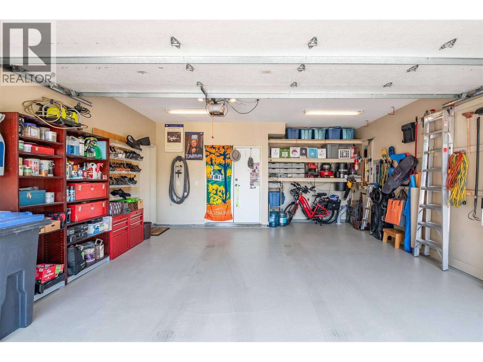 #6 4356 Beach Avenue - 38