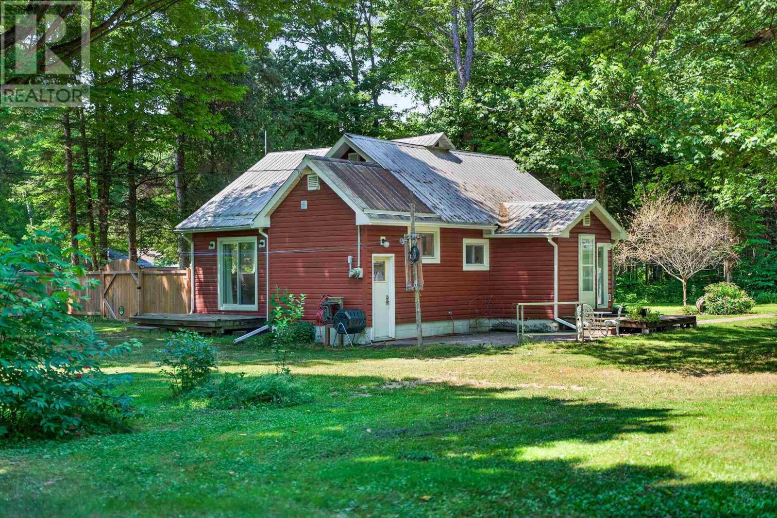 30 Rooley LN - 3