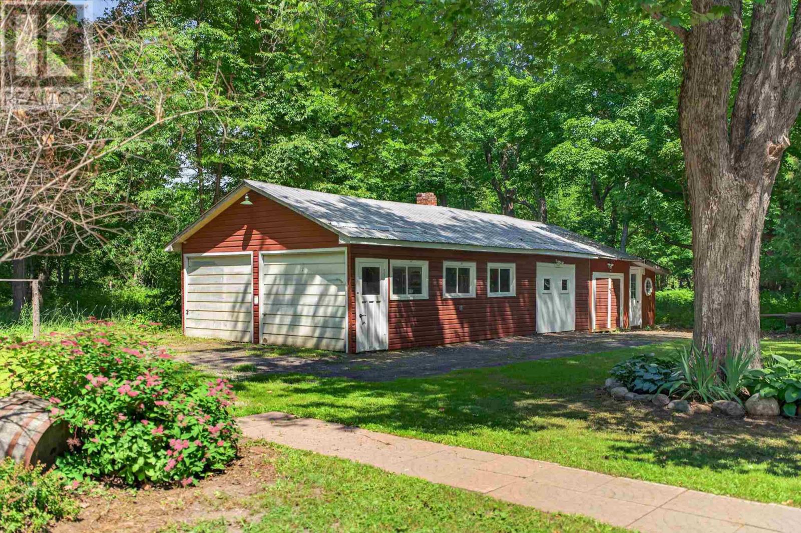30 Rooley LN - 35