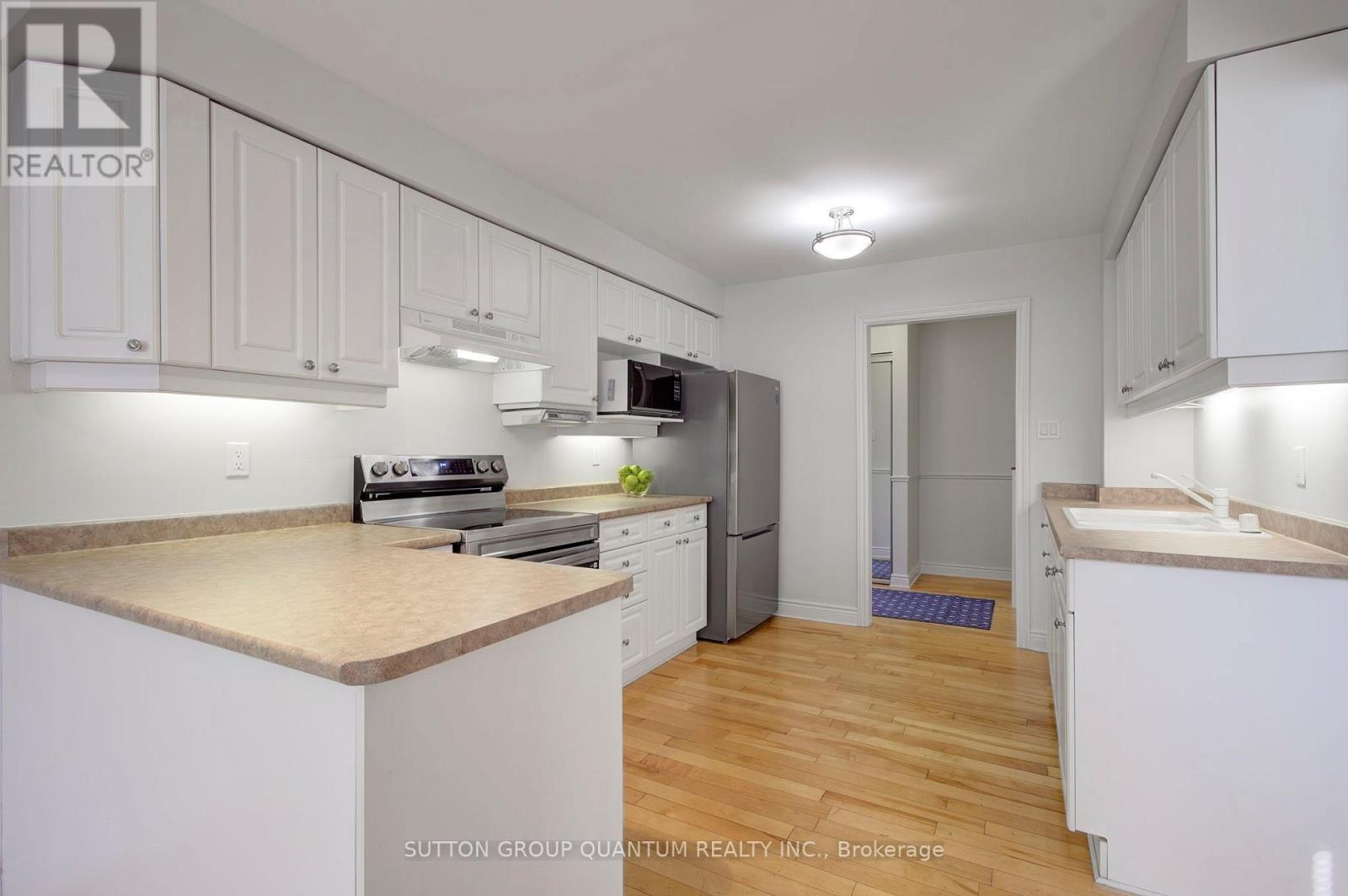 #14 336 QUEEN STREET S - 19