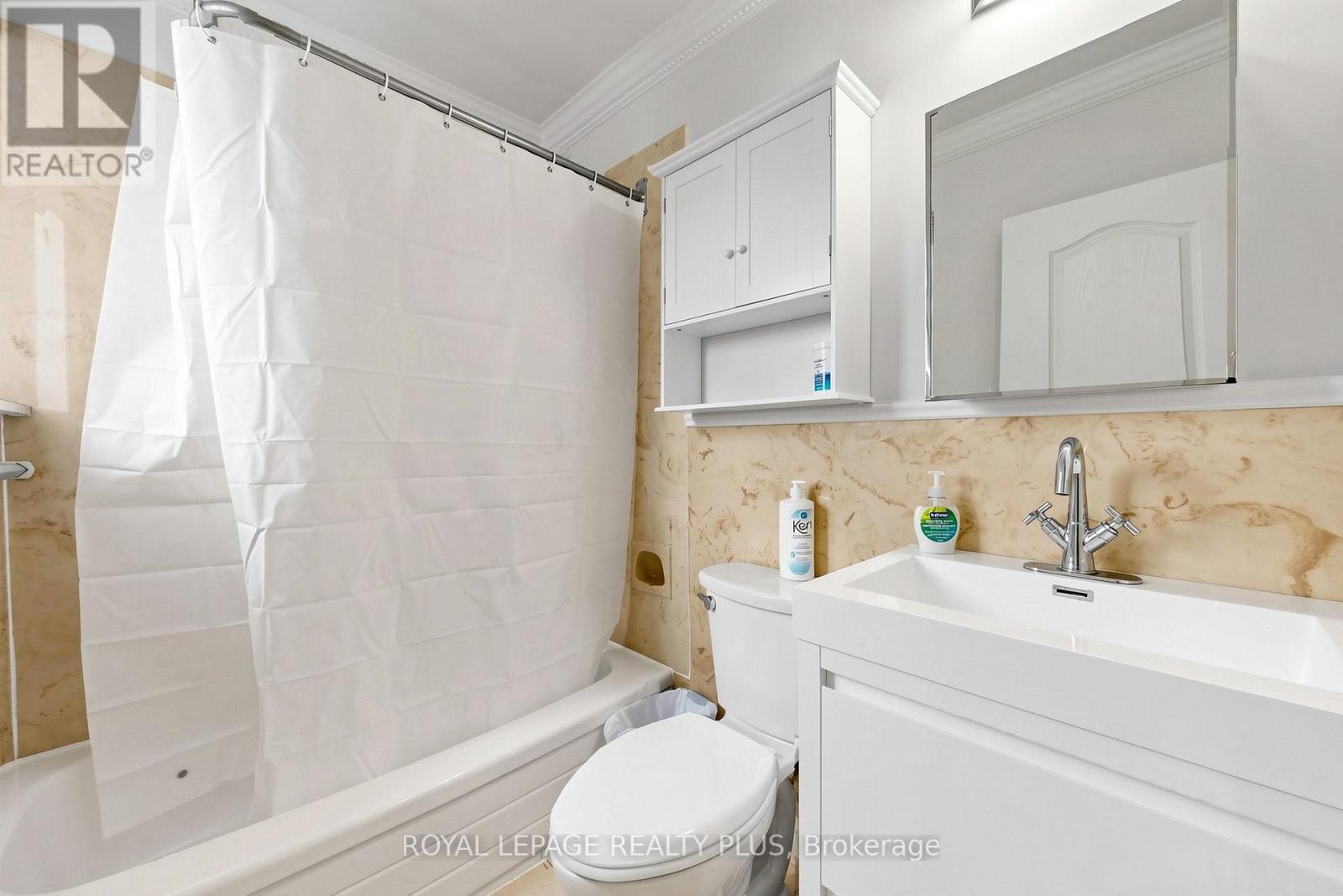 2359 BROOKHURST ROAD - 23