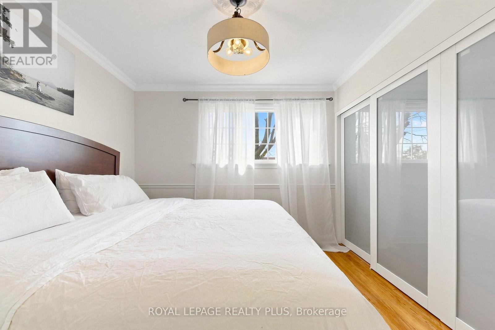 2359 BROOKHURST ROAD - 18