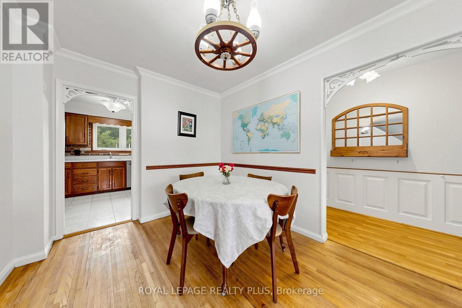2359 BROOKHURST ROAD - 8