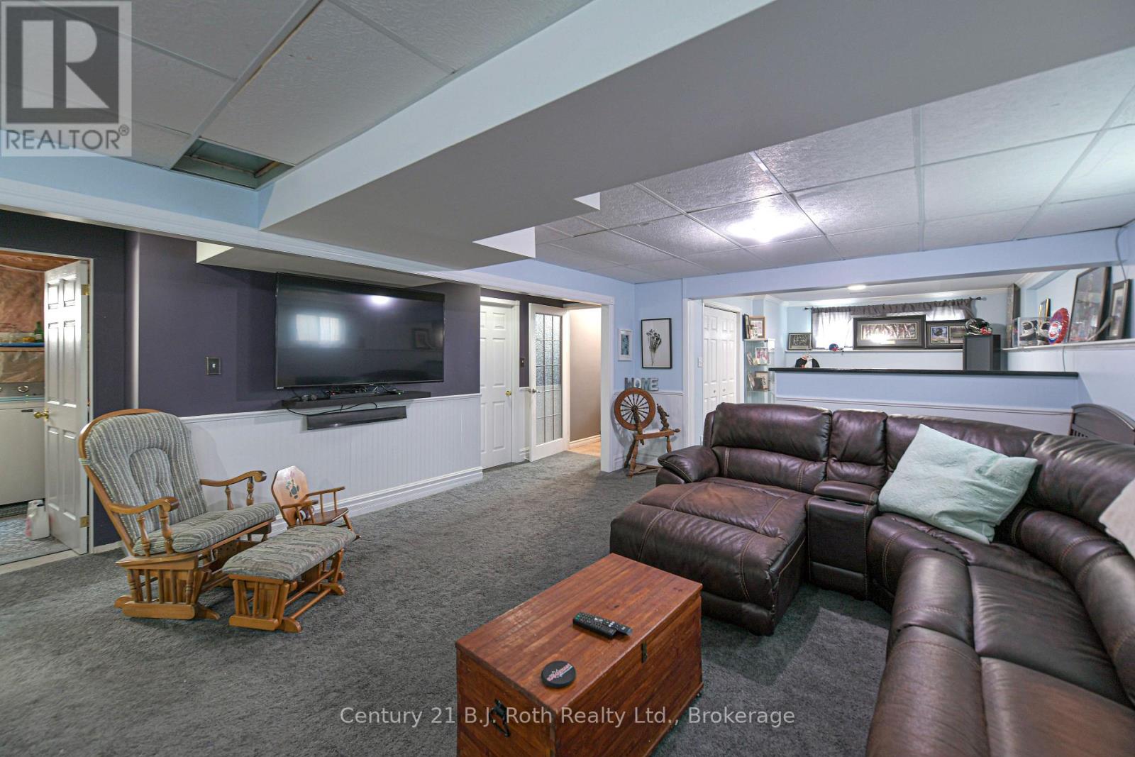 44 COURTNEY CRESCENT W - 33