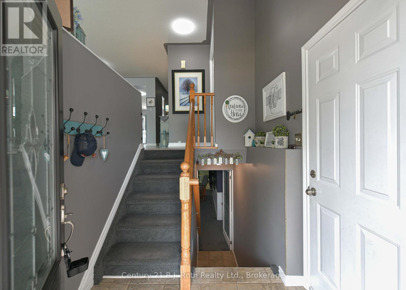 44 COURTNEY CRESCENT W - 8