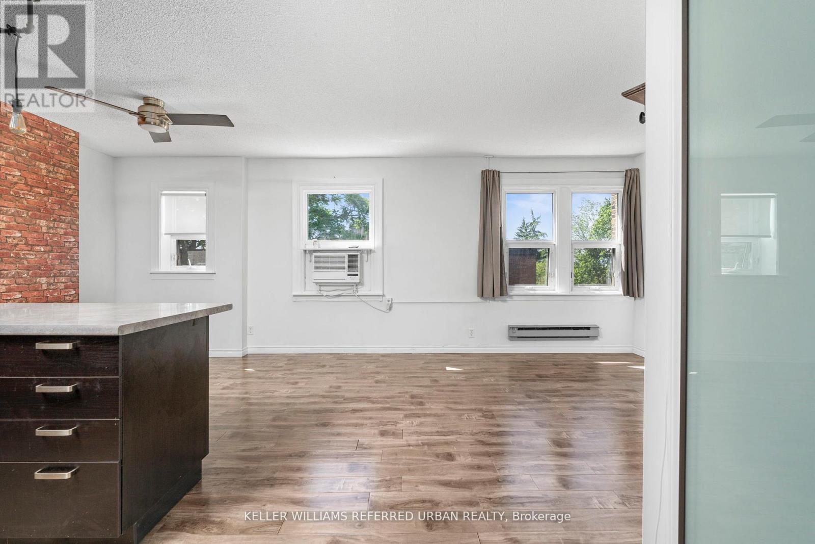 #407 114 VAUGHAN ROAD - 3