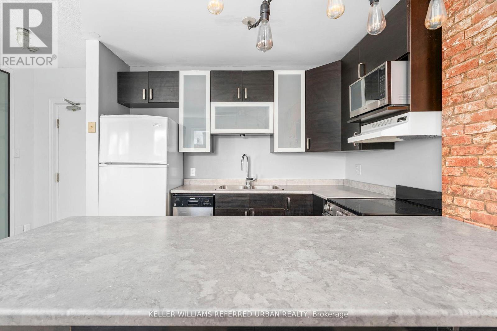 #407 114 VAUGHAN ROAD - 6