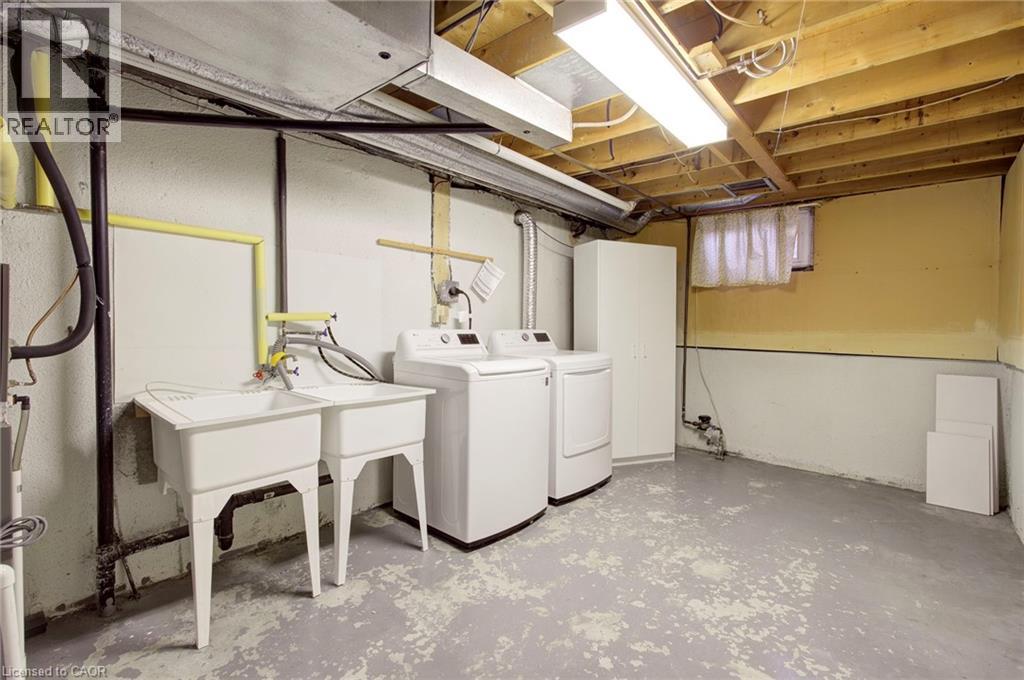 #14 336 QUEEN Street S - 33