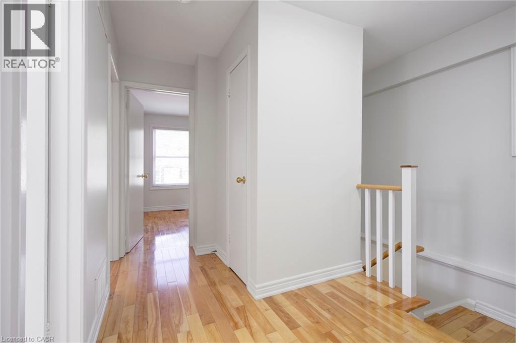 #14 336 QUEEN Street S - 22