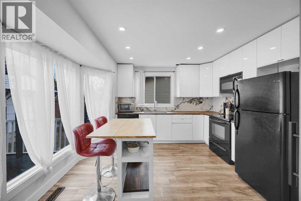 22 Sandstone Crescent SE - 9