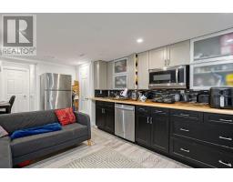 Basement Unit 2 - 307 Alex Doner Drive, Newmarket, ON L3X1G5 Photo 7