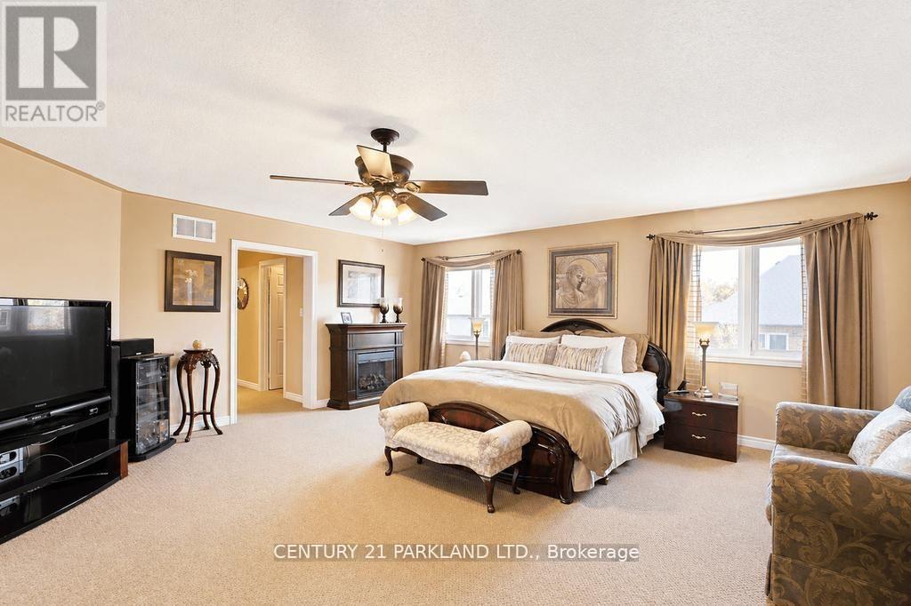 2020 SOLAR PLACE - 29