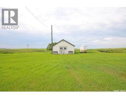 Leadbetter Acreage, Estevan Rm No  5, SK S4A2A4 Photo 17