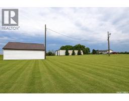 Leadbetter Acreage, Estevan Rm No  5, SK S4A2A4 Photo 22