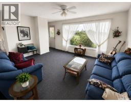 Living room - Leadbetter Acreage, Estevan Rm No  5, SK S4A2A4 Photo 7