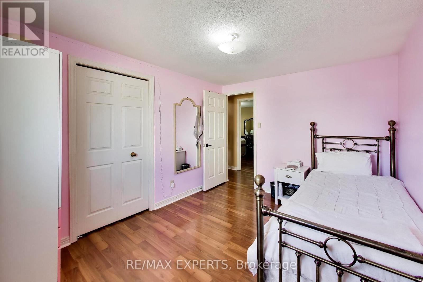 331 NEWBURY DRIVE - 20