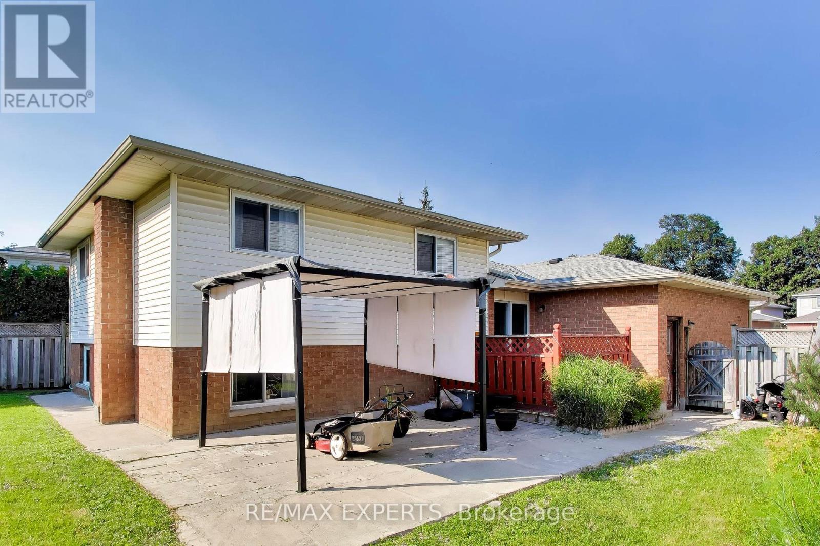 331 NEWBURY DRIVE - 33