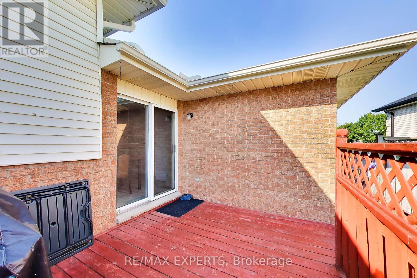 331 NEWBURY DRIVE - 32