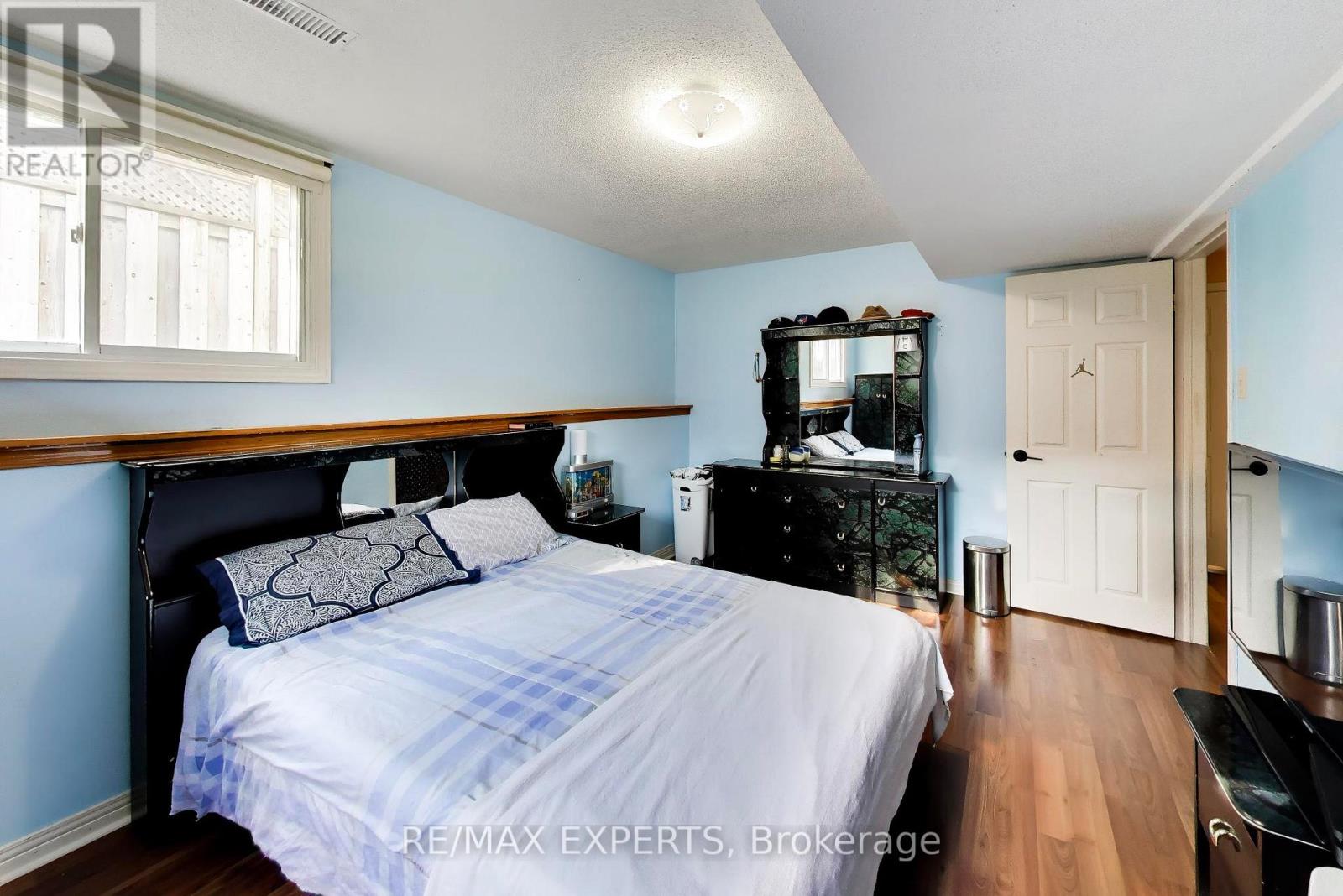 331 NEWBURY DRIVE - 26