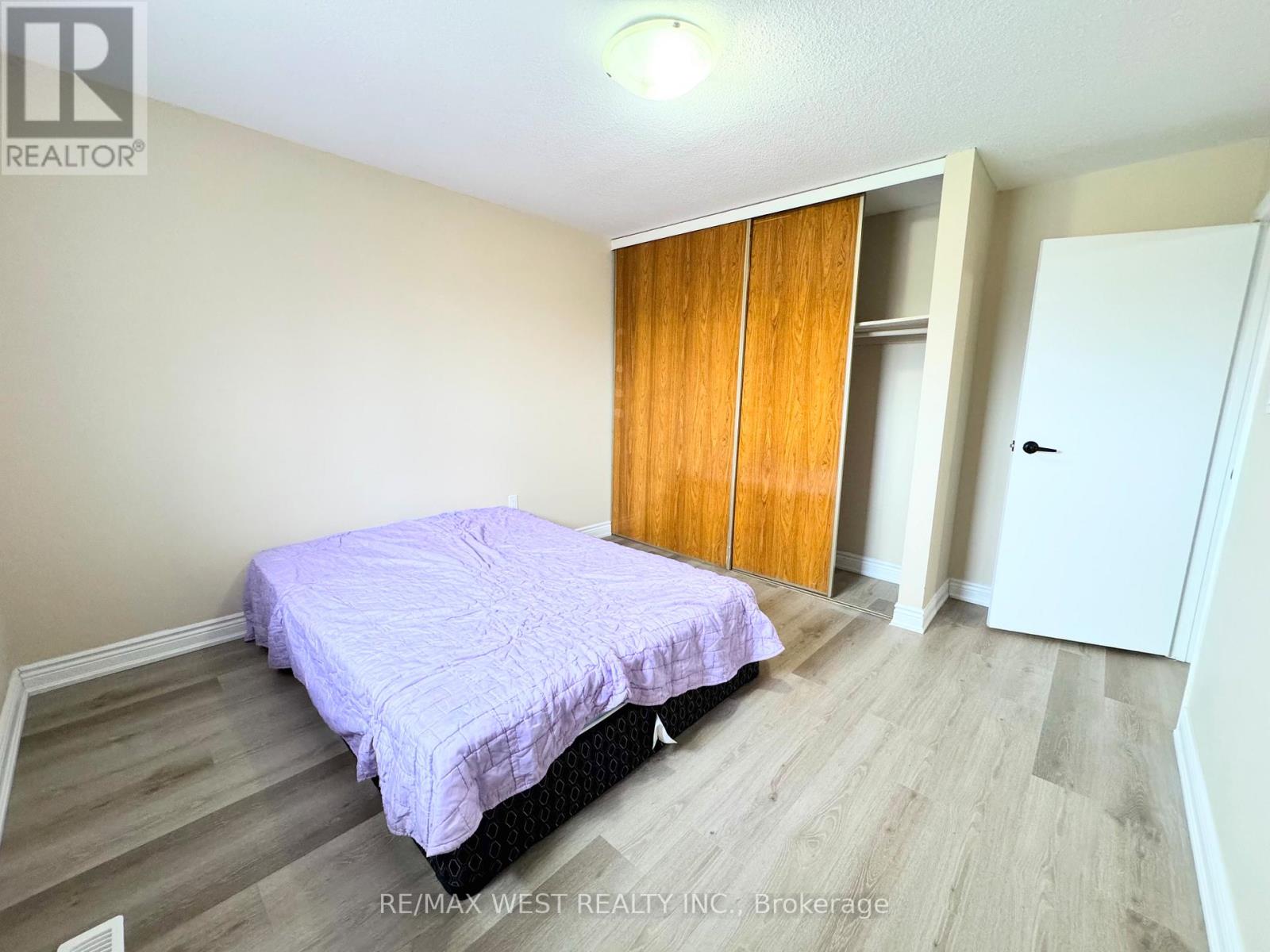 26 BROWNRIDGE CRESCENT - 20