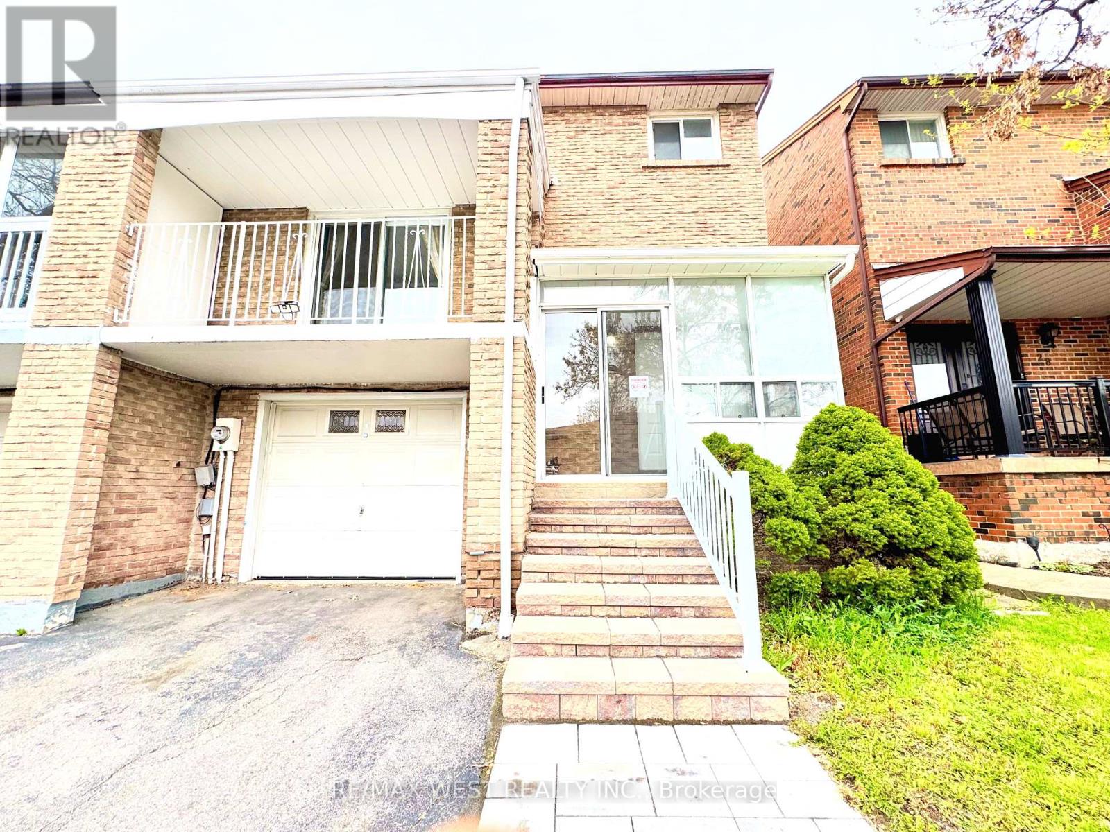 26 BROWNRIDGE CRESCENT - 3