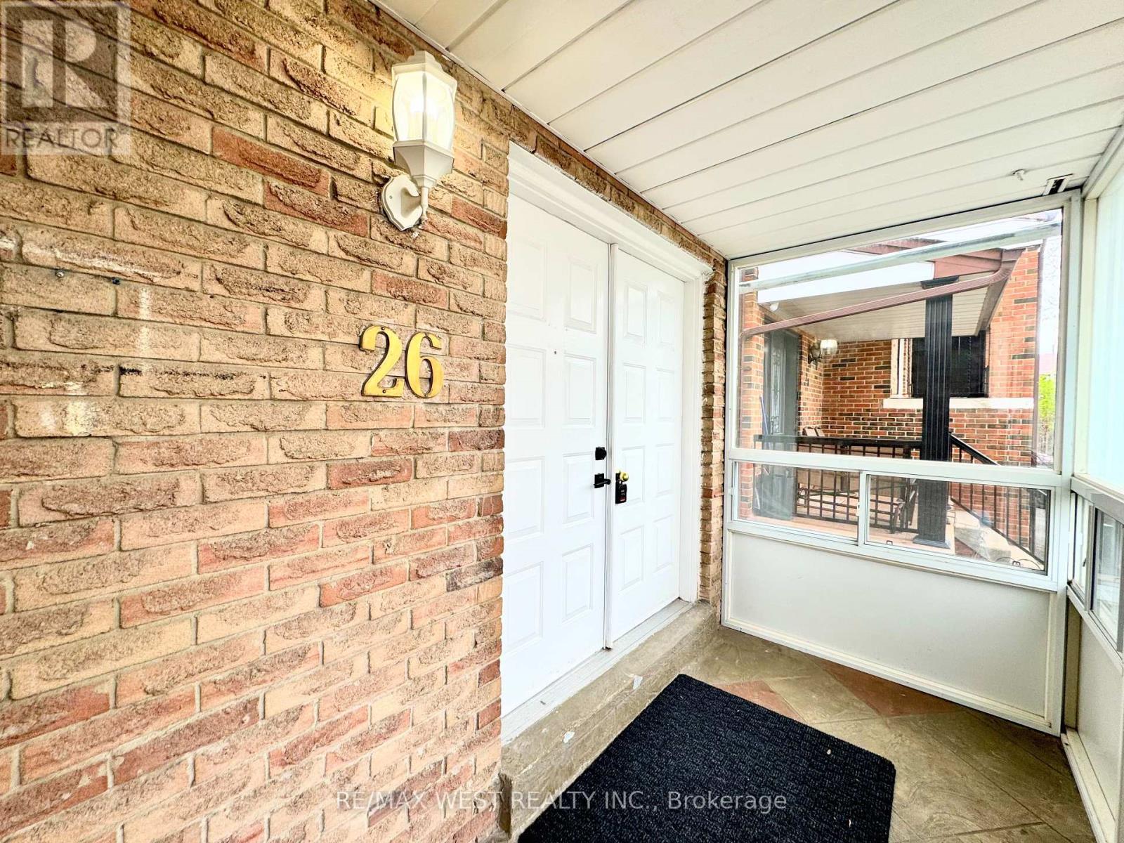 26 BROWNRIDGE CRESCENT - 4
