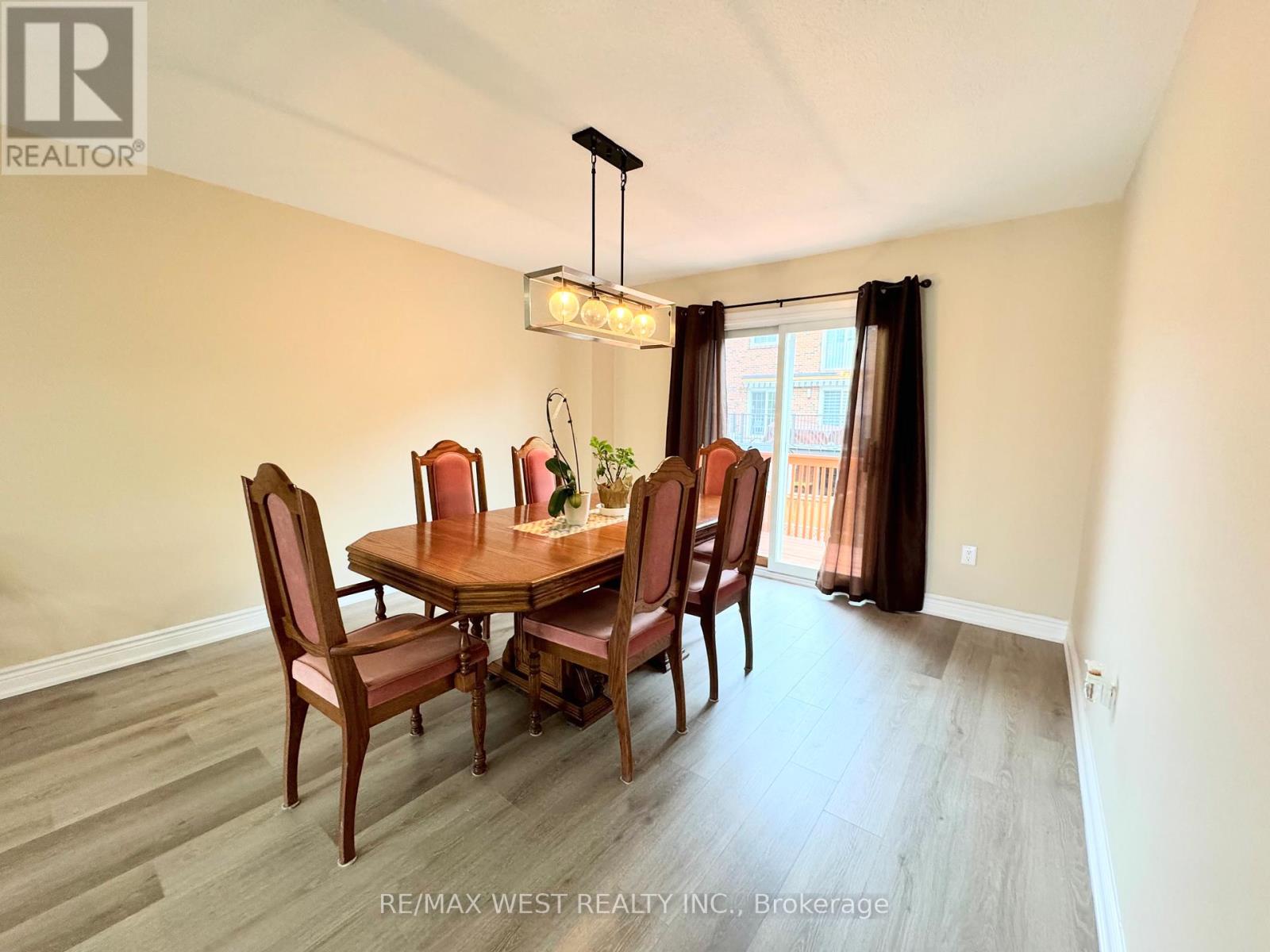 26 BROWNRIDGE CRESCENT - 9
