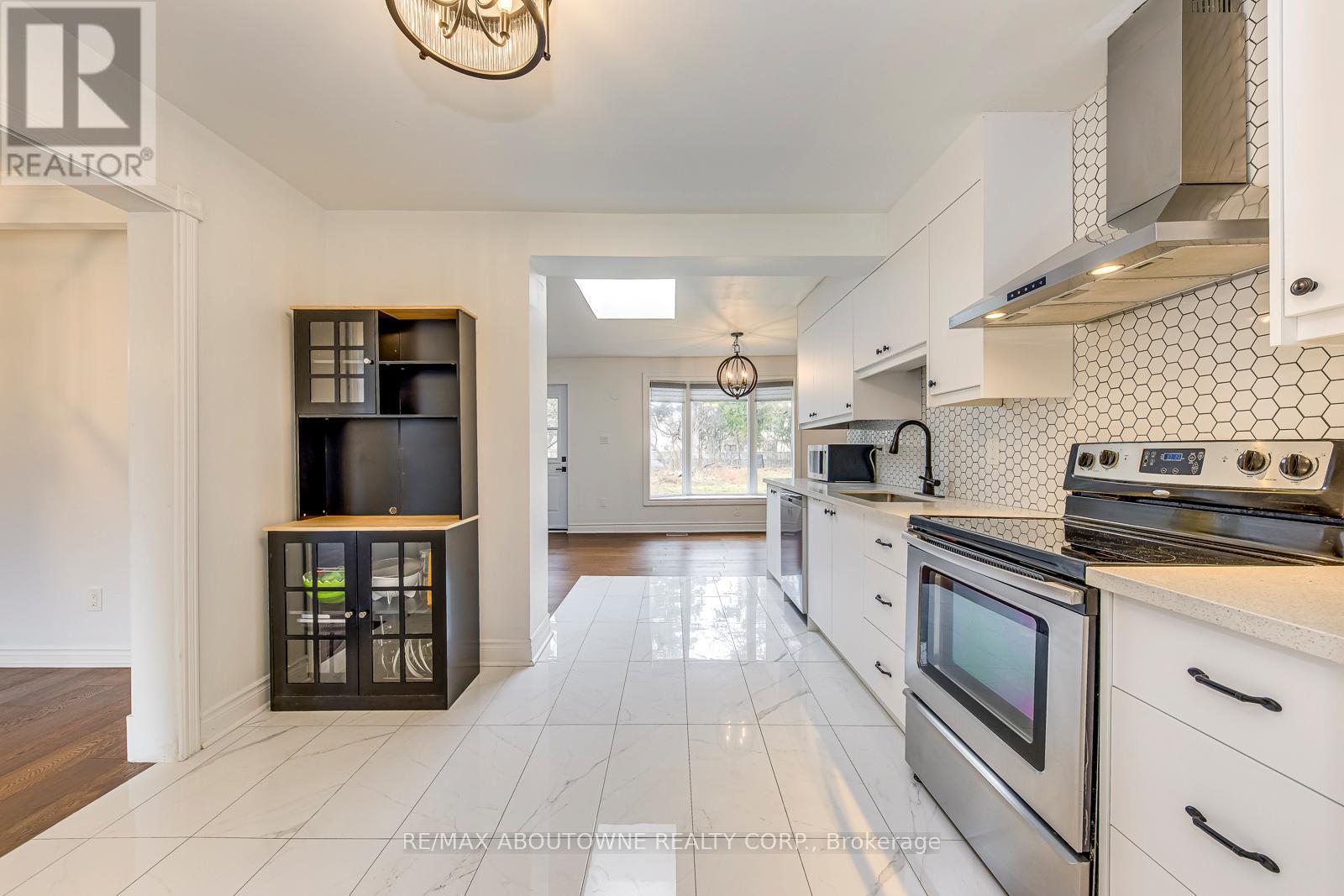 2565 WINDJAMMER ROAD - 13