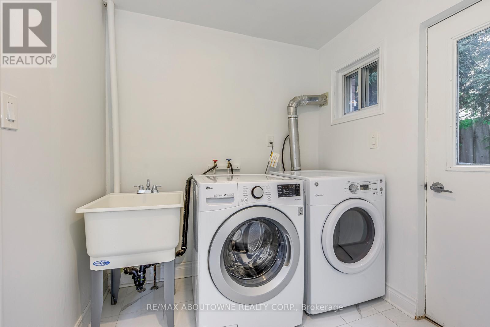 2565 WINDJAMMER ROAD - 26