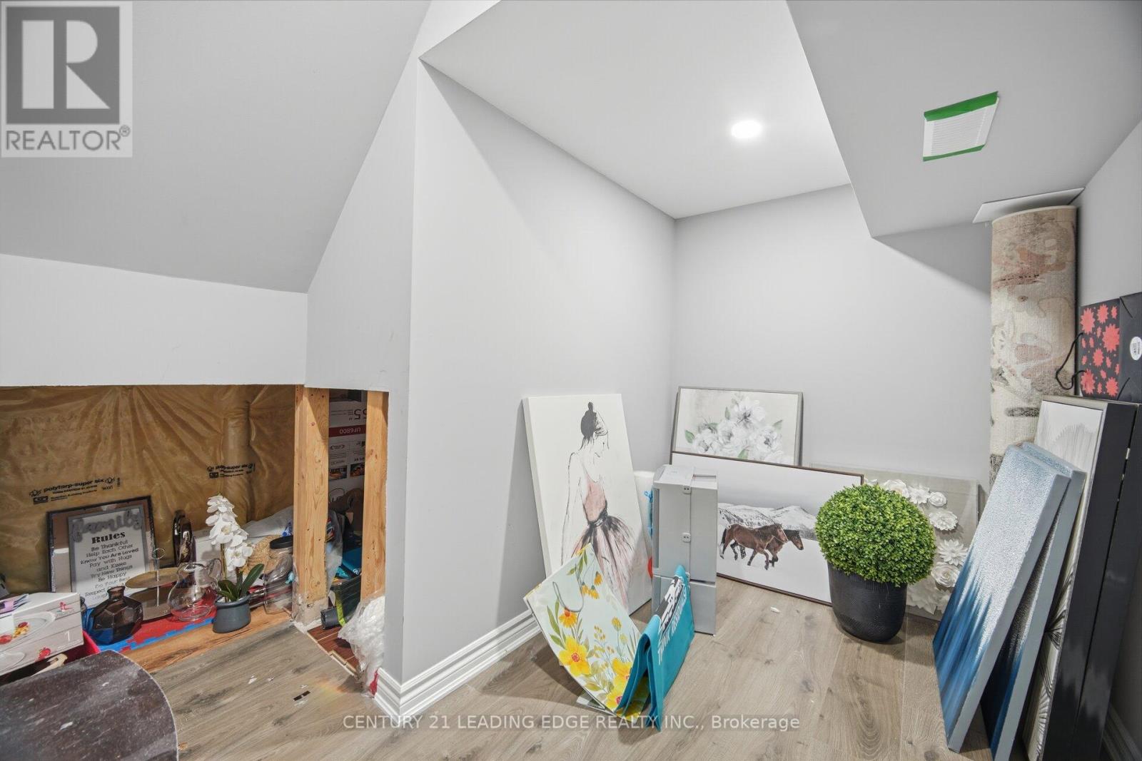 49 ROBERT PARKINSON DRIVE - 37