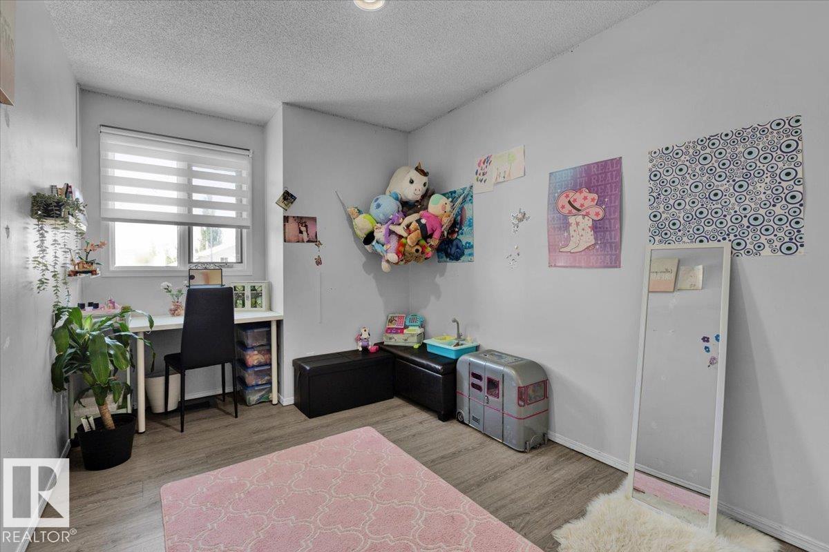 18911 58 AV NW - 18