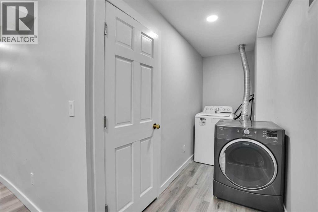 60 Whitaker Close NE - 33
