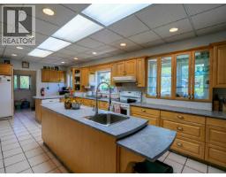 Eating area - 5175 Baker-kersley Road, Quesnel, BC V2J6L6 Photo 11