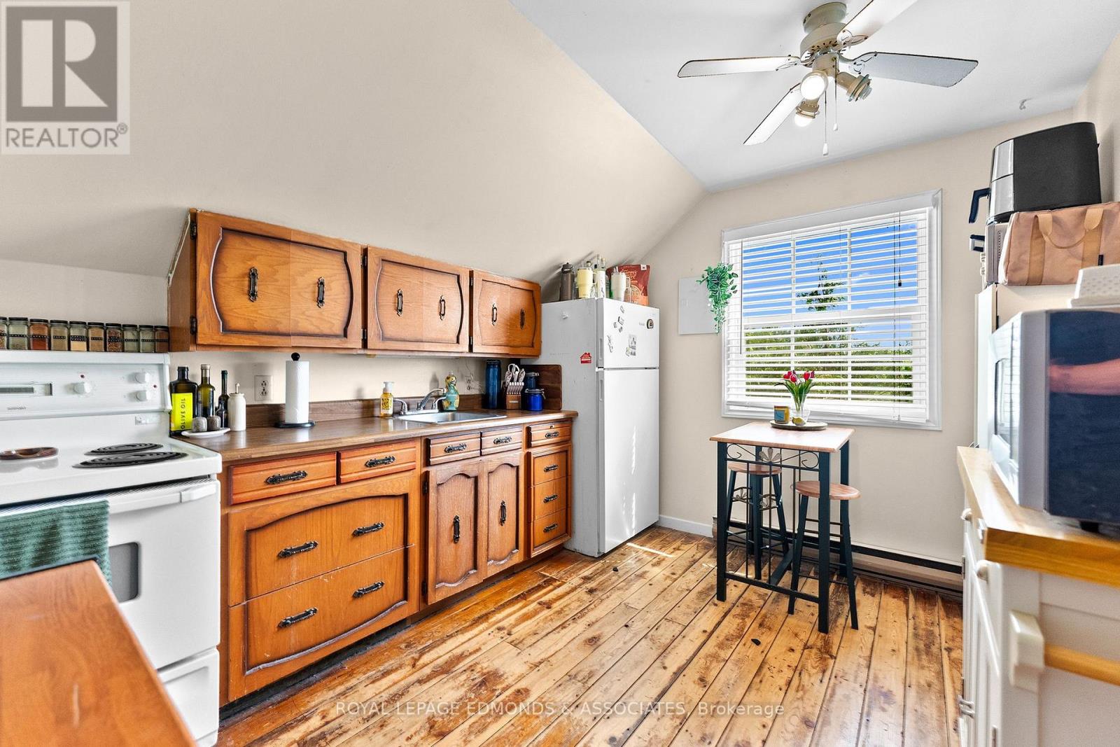3399 B LINE ROAD - 27