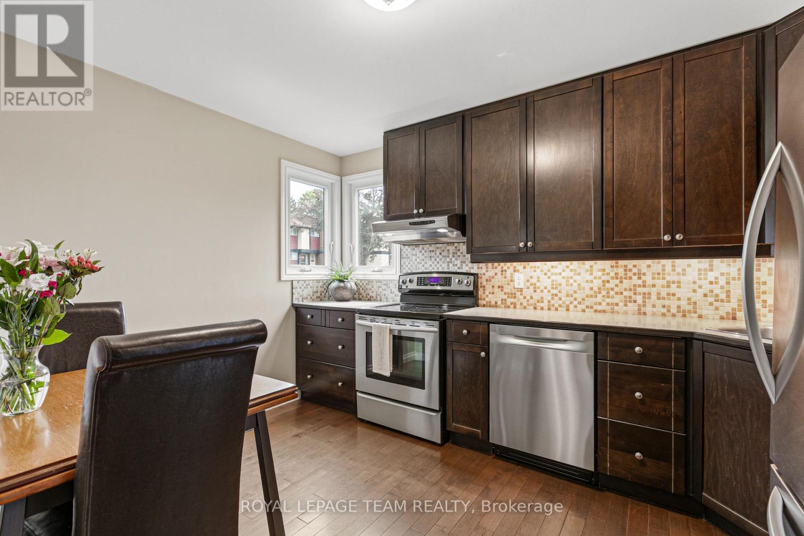 #68 82 MCCLINTOCK WAY - 6