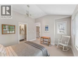 2071 Esquimalt Avenue, West Vancouver, BC V7V1S3 Photo 12