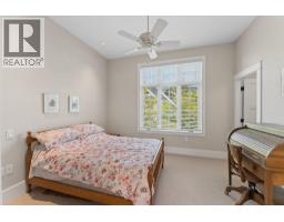 2071 Esquimalt Avenue, West Vancouver, BC V7V1S3 Photo 15