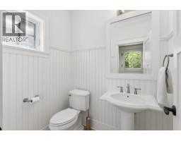 2071 Esquimalt Avenue, West Vancouver, BC V7V1S3 Photo 16