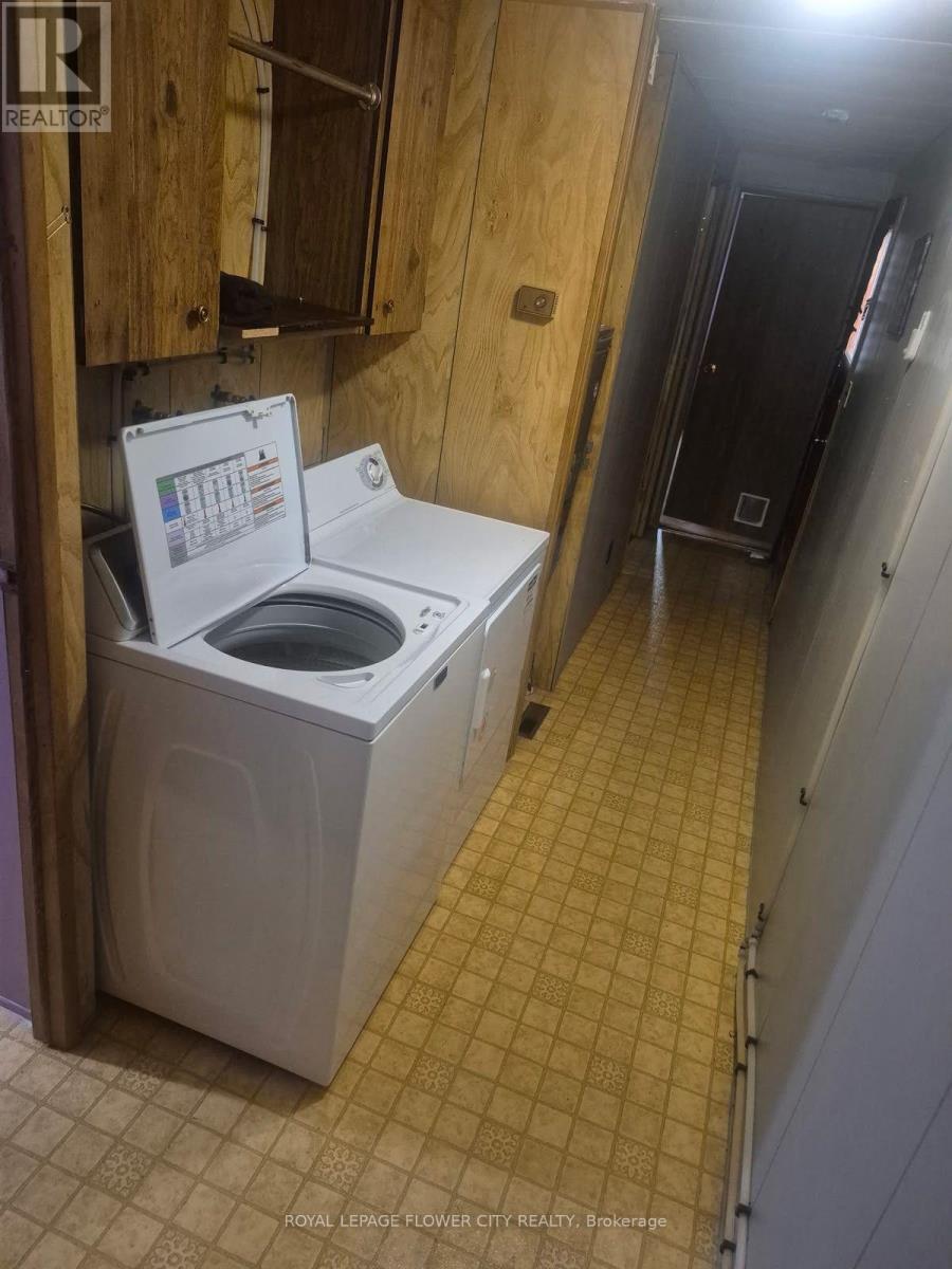 #5 3233 DERRY ROAD E - 8