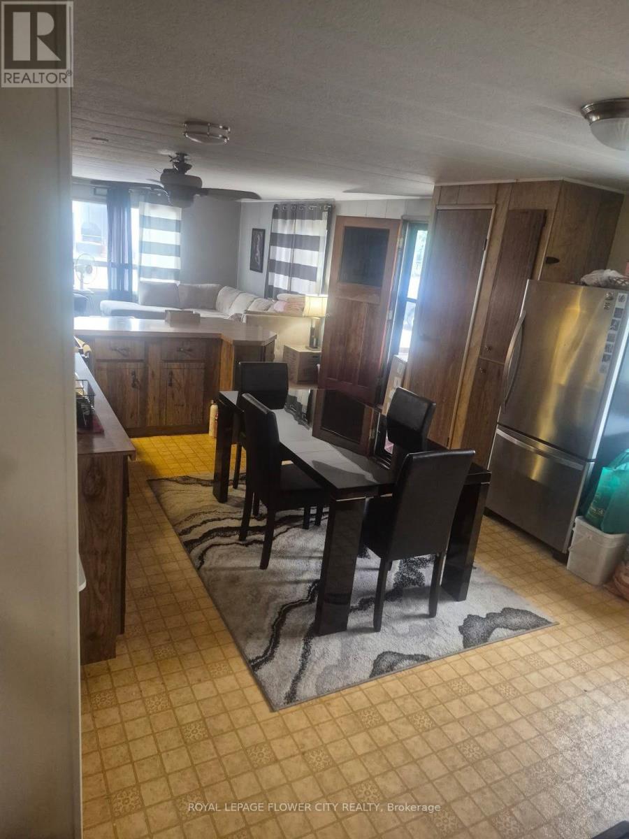 #5 3233 DERRY ROAD E - 7