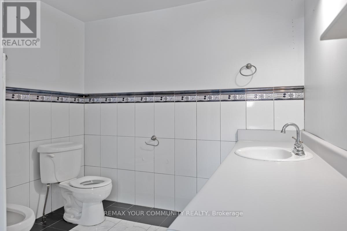 39 CADILLAC AVENUE - 27