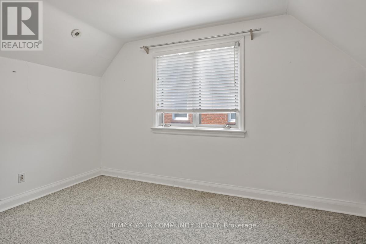 39 CADILLAC AVENUE - 35