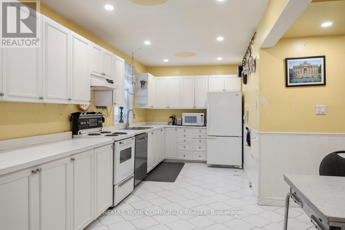 39 CADILLAC AVENUE - 7