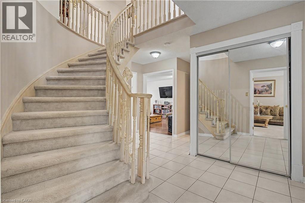 194 GLENVALLEY Drive - 10